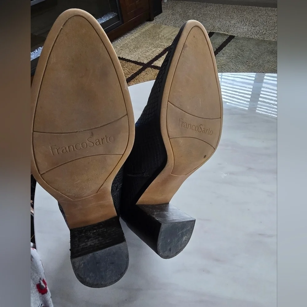 Franco Sarto Booties Women 9M Brooks Black Ankle Zip Snake Embossed Block Heel